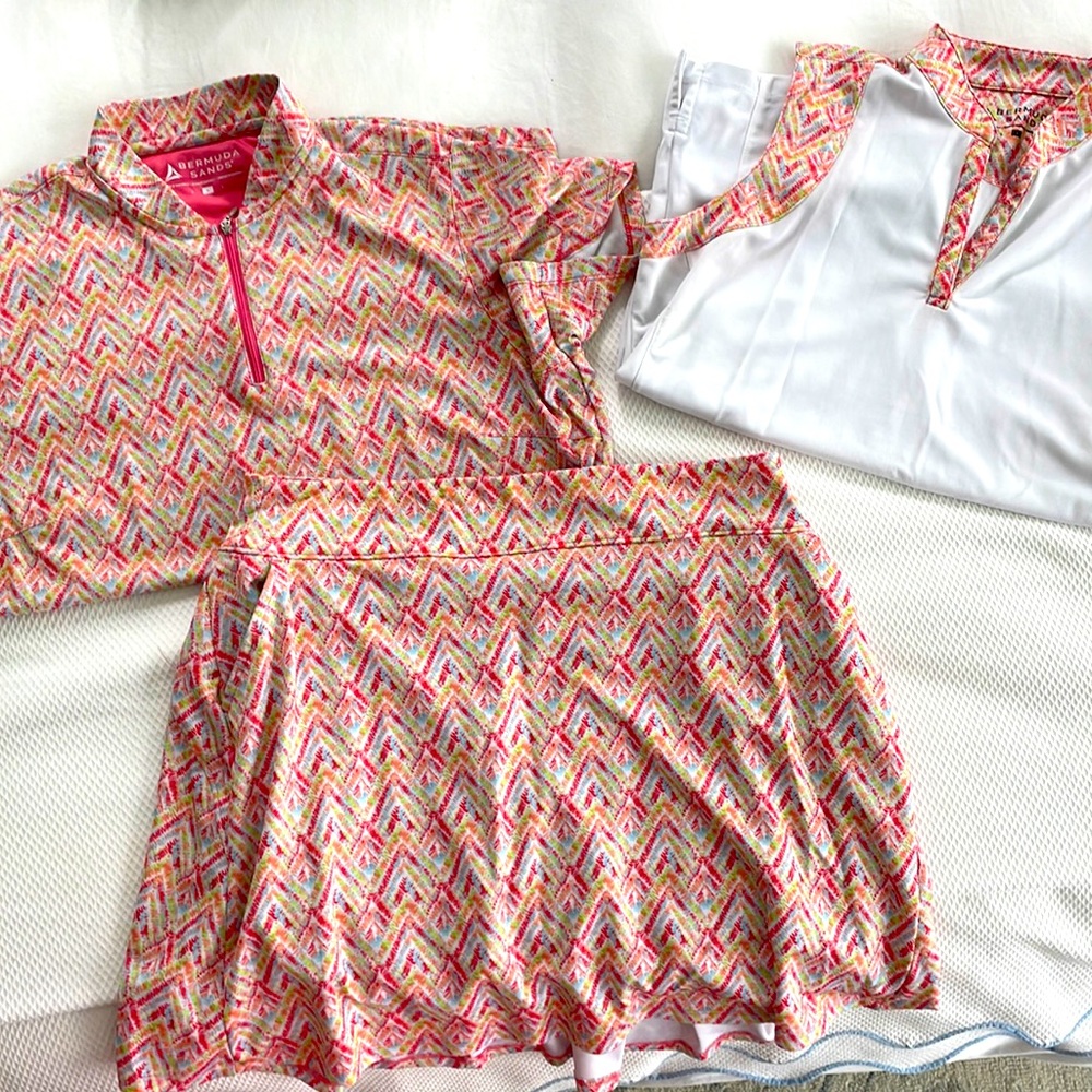 Bermuda Sands Golf Skort & 2 Tops-size L